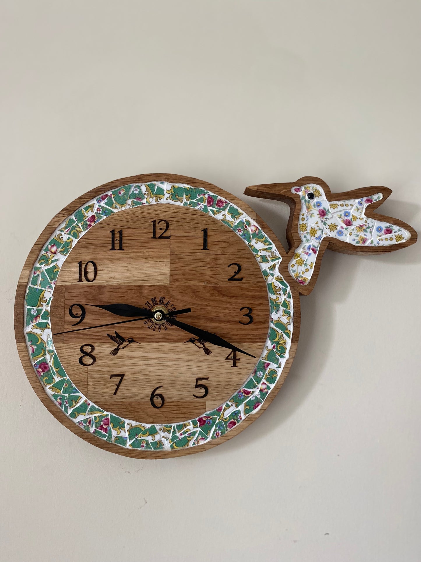 Oak hummingbird clock