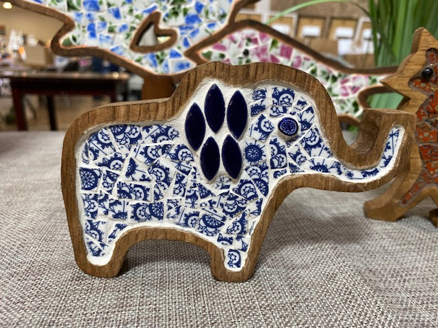 Mosaic Elephant - freestanding